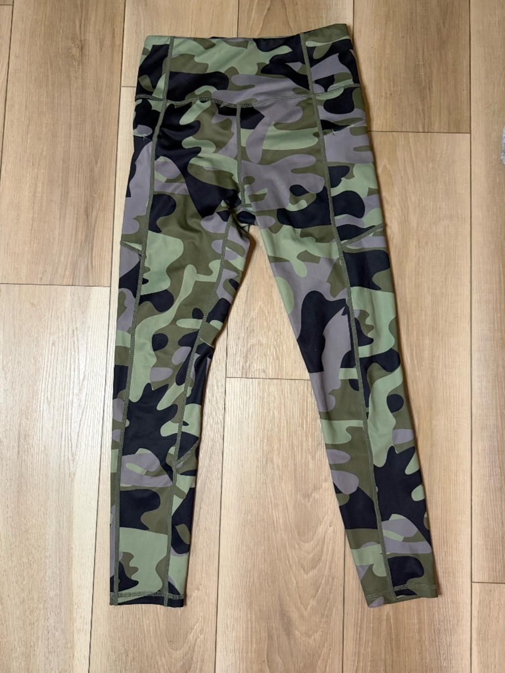 Zyia Active Camo Leggings Size 6-8 High Waisted Athletic Workout Pants